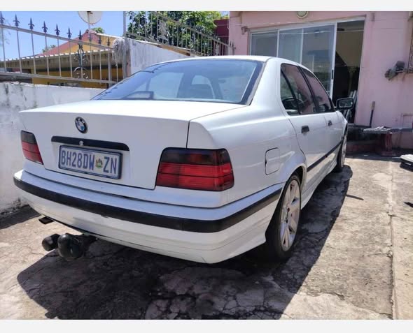 bmw 318i