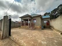 A picture of OFFER 3bedrooms MUKONO. 47m 0708945019 . 0785475076