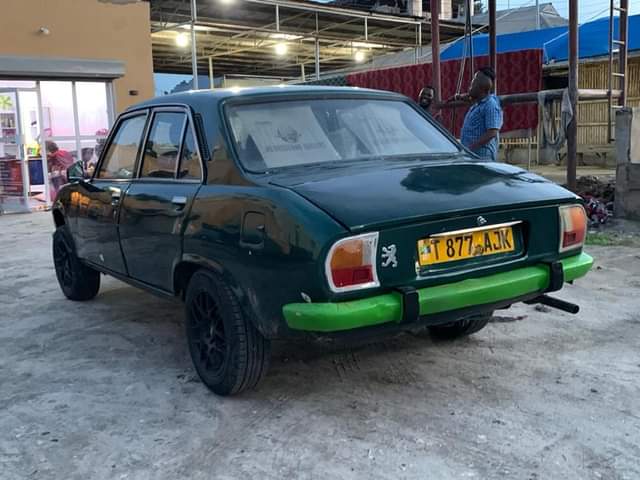 A picture of Pijoti 504 old school waenga wananzengo kumekucha kazi iyo gia