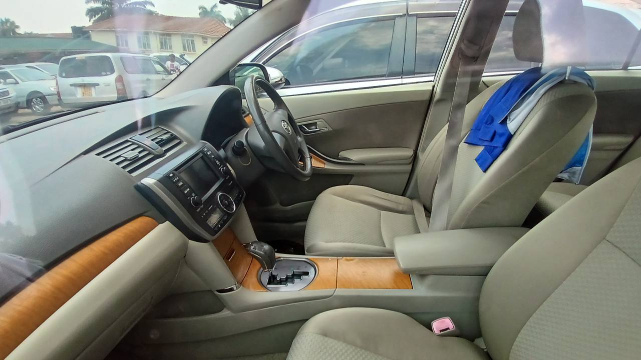 A picture of TOYOTA PREMIO MODEL 2009
