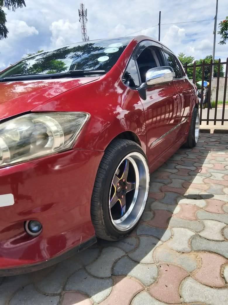 toyota auris