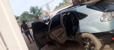 A picture of Rx330 Buy and drive Sound engine and gear Ac is