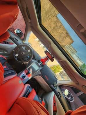 A picture of 2009 es350 for sale with glass roof All components in