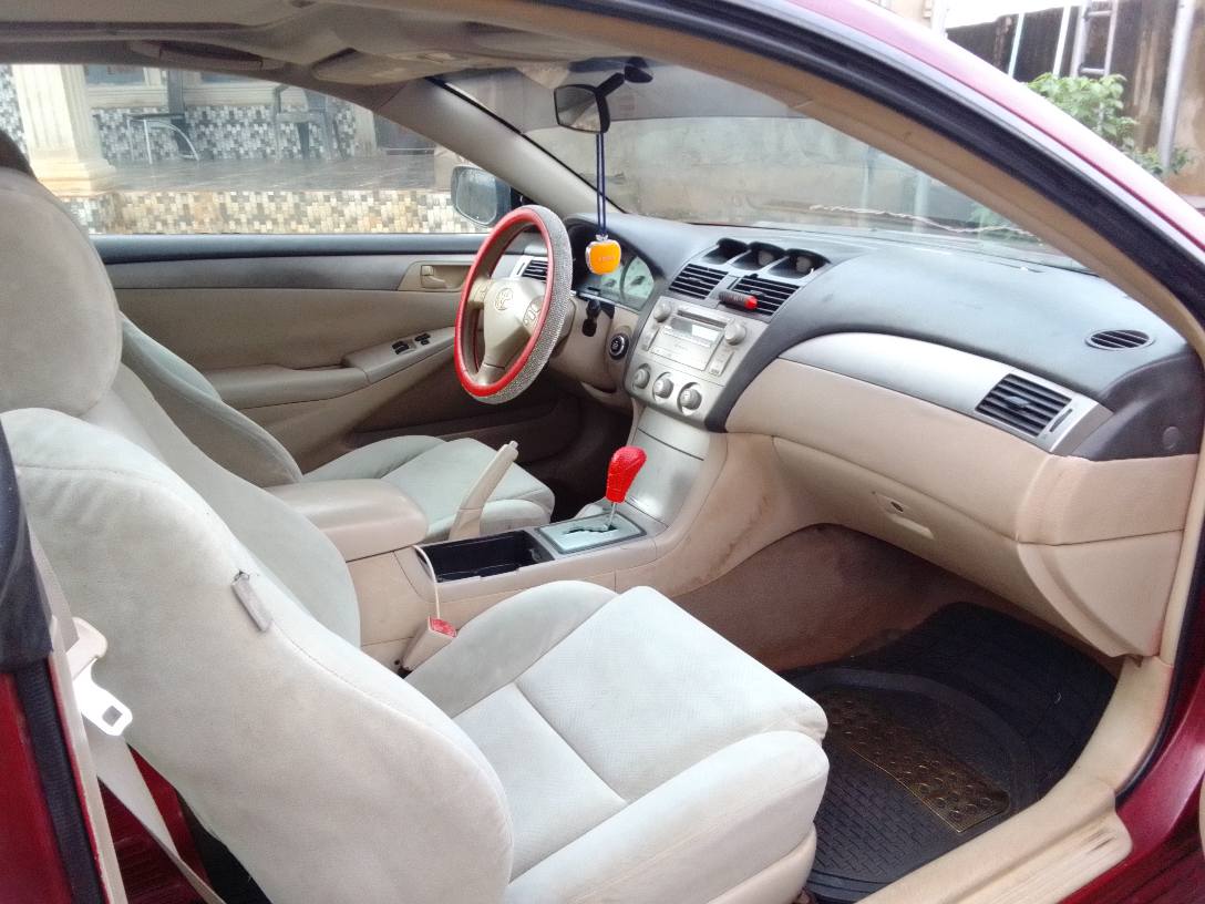 A picture of Used Toyota Camry Solara Sport 4plugs