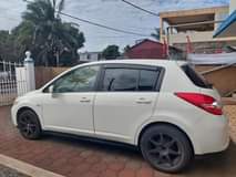 used nissan tiida
