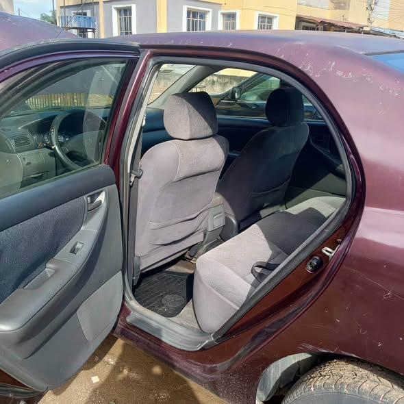 A picture of Toyota Corolla 04 model bank type
