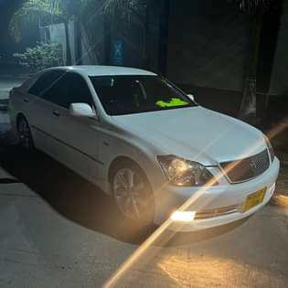 A picture of Toyota crown athletic