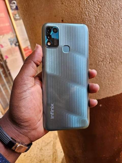 A picture of INFINIX HOT 11