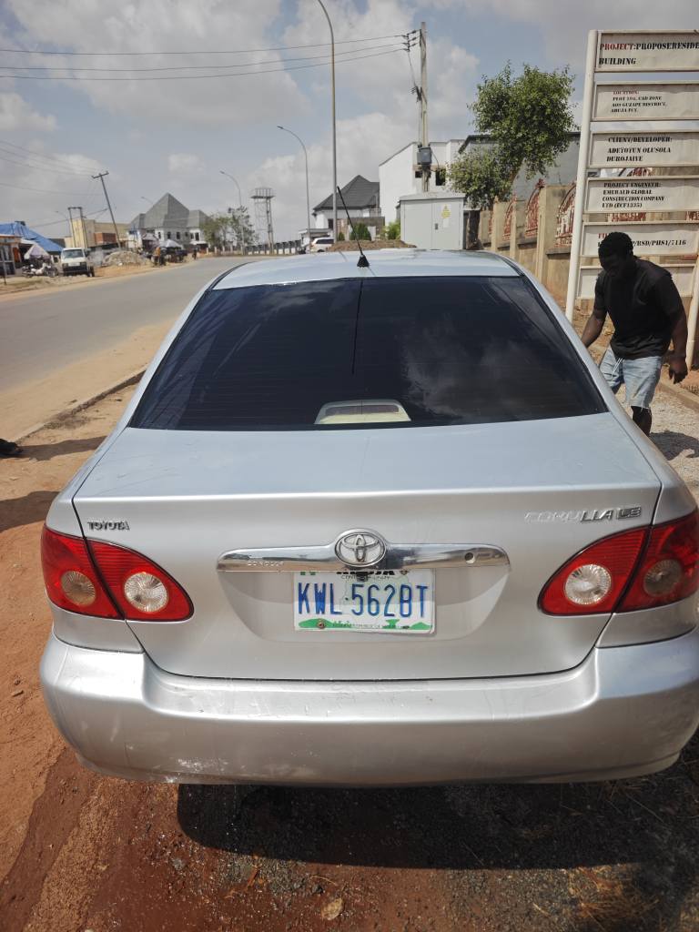 A picture of Belgium Grade Toyota Corolla 2006 model with untampered engine and
