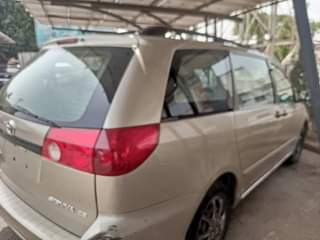 A picture of Toyota Sienna Foreign used unregistered