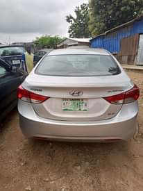 A picture of Hyundai Elantra 2012 for sell