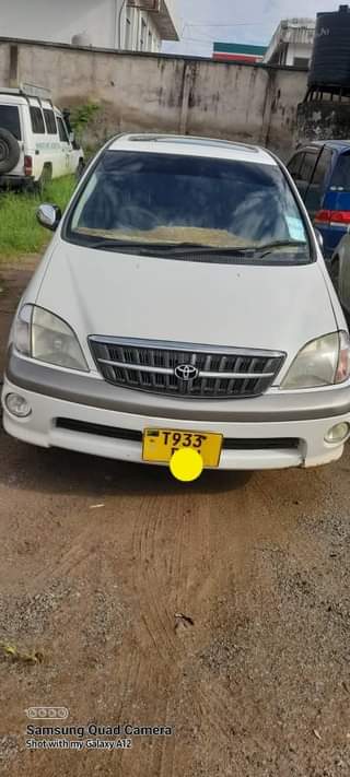 toyota nadia