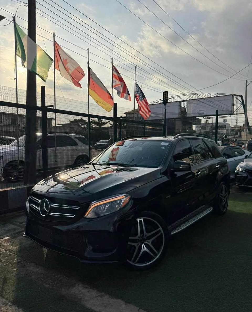 A picture of Foreign used Mercedes Benz GLE43 AMG. Year 2017 65M