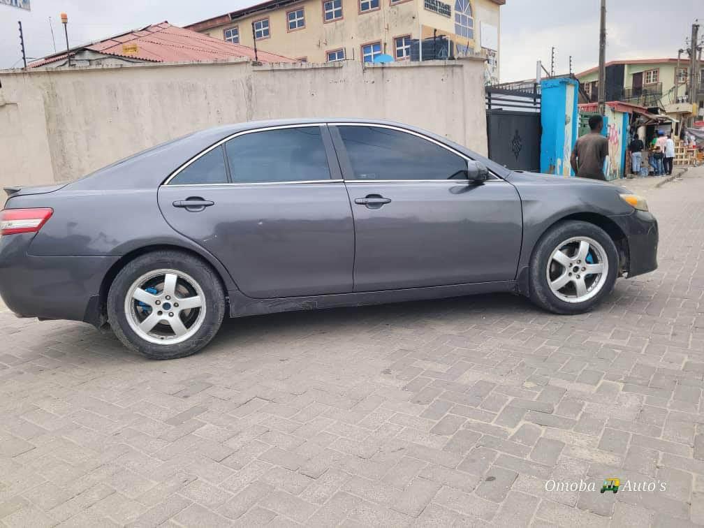 A picture of 08125647248 Toyota Camry 2008