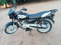 A picture of Boxer ccc 150 inauzwa ipo vizuli engene aijaguswa bei