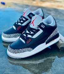 A picture of Jordan 3 9 13