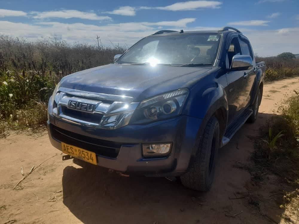 classifieds/cars isuzu