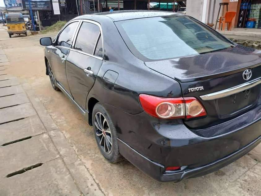 A picture of 2012 Toyota Corolla for sale engine silent gear sharp interior