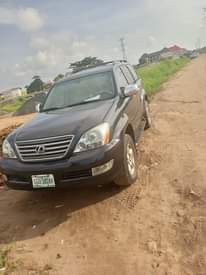 A picture of Gx470 2009 fresh almost first body location owerri owner need