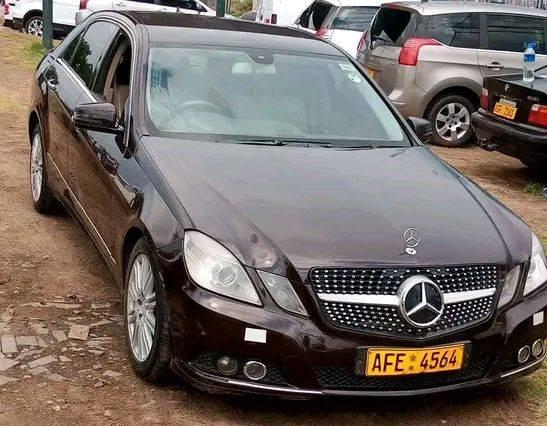 classifieds/cars mercedes