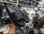 A picture of Shoees