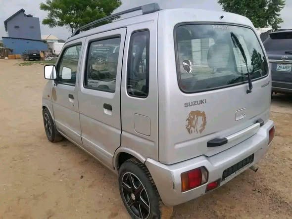 A picture of Call or WhatsApp for 08061783692 2002 mini bus