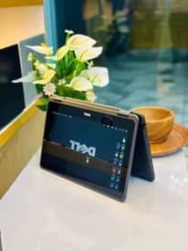 A picture of Dell Latitude 3189 Touchscreen 