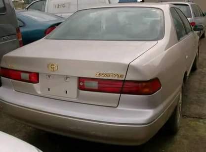 A picture of DIRECT BELGIUM TOYOTA CAMRY PENCIL LIGHT AVAILABLE FIRST BODY NOTHING
