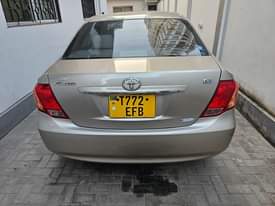 A picture of Toyota Axio 2007