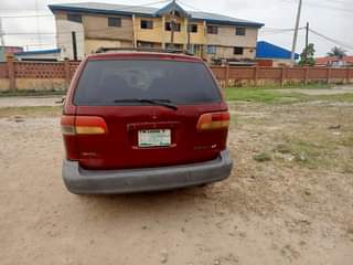 A picture of Toyota sienna