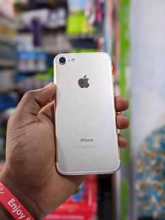 A picture of Iphone 7G