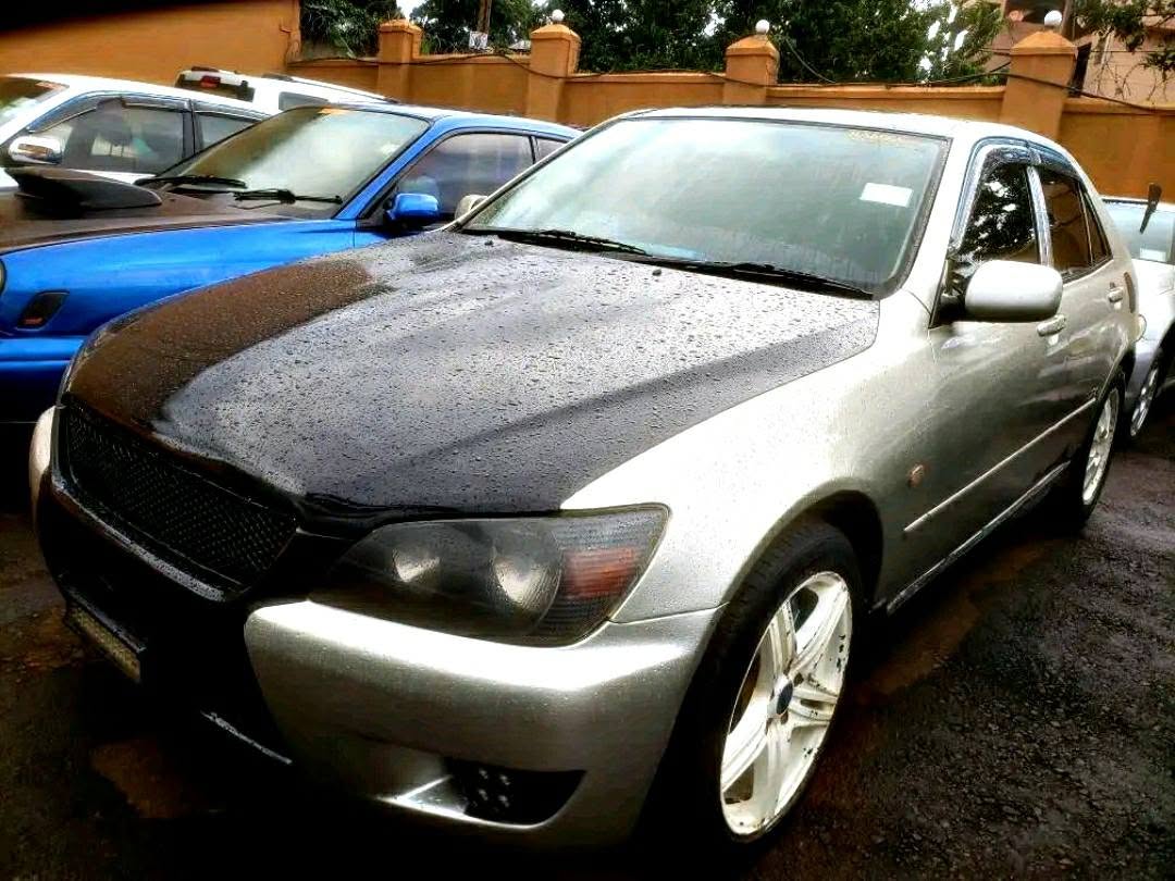 used toyota altezza