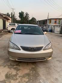 A picture of 2004 Toyota Camry