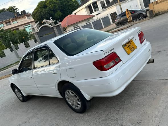 A picture of Toyota carina TI Cc1490 Milion 8 Full A c