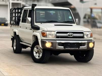 A picture of 2014 TOYOTA PICKUP DOUBLE CABIN VDJ79 V8