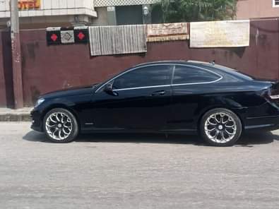 A picture of Fastest Finger Deal Mercedes Benz C class 2013 model Engine