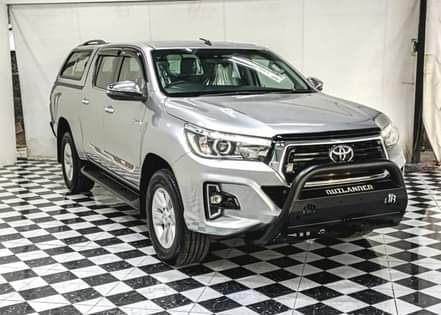 A picture of 2018 TOYOTA DOUBLE CAB