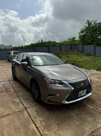 A picture of Neatly used Lexus Es350 2019 fullest option low mileage untouched