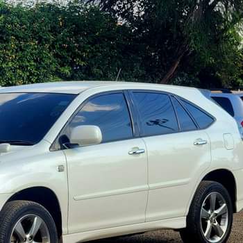 A picture of Toyota Harrier