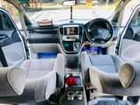 A picture of TOYOT ALPHARD INAUZWA 0688 648 633