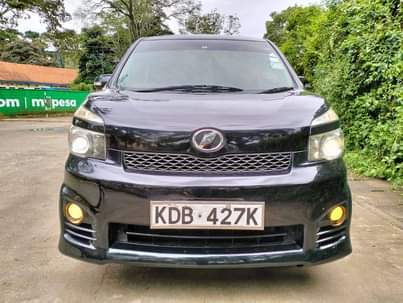 A picture of Toyota voxy