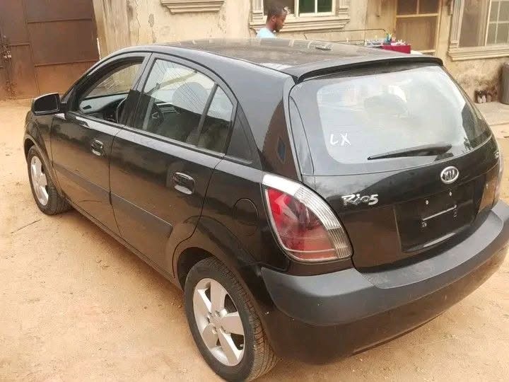 A picture of Kia rio