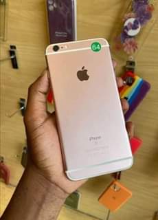 A picture of I PHONE 6s PLUS