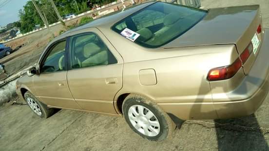 A picture of Toyota Camry 2000 for sale