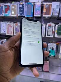A picture of iPhone XS