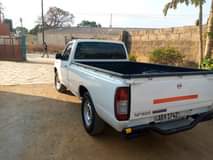 used nissan hardbody