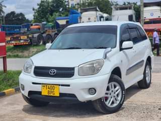 A picture of TOYOTA RAVA4