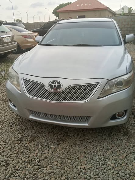 A picture of Distressed sales of the month 2010 Camry muscle with venza