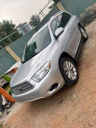 A picture of For sale Clean foreign used 2010 Highlander hybrid Everything working