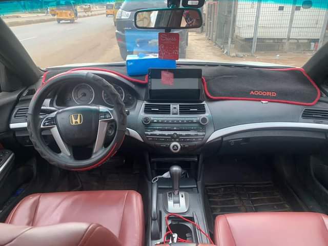 A picture of Reg. 2009 Honda Accord available